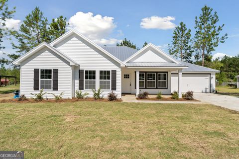 270 Abigail CIR Ellabell GA 31308