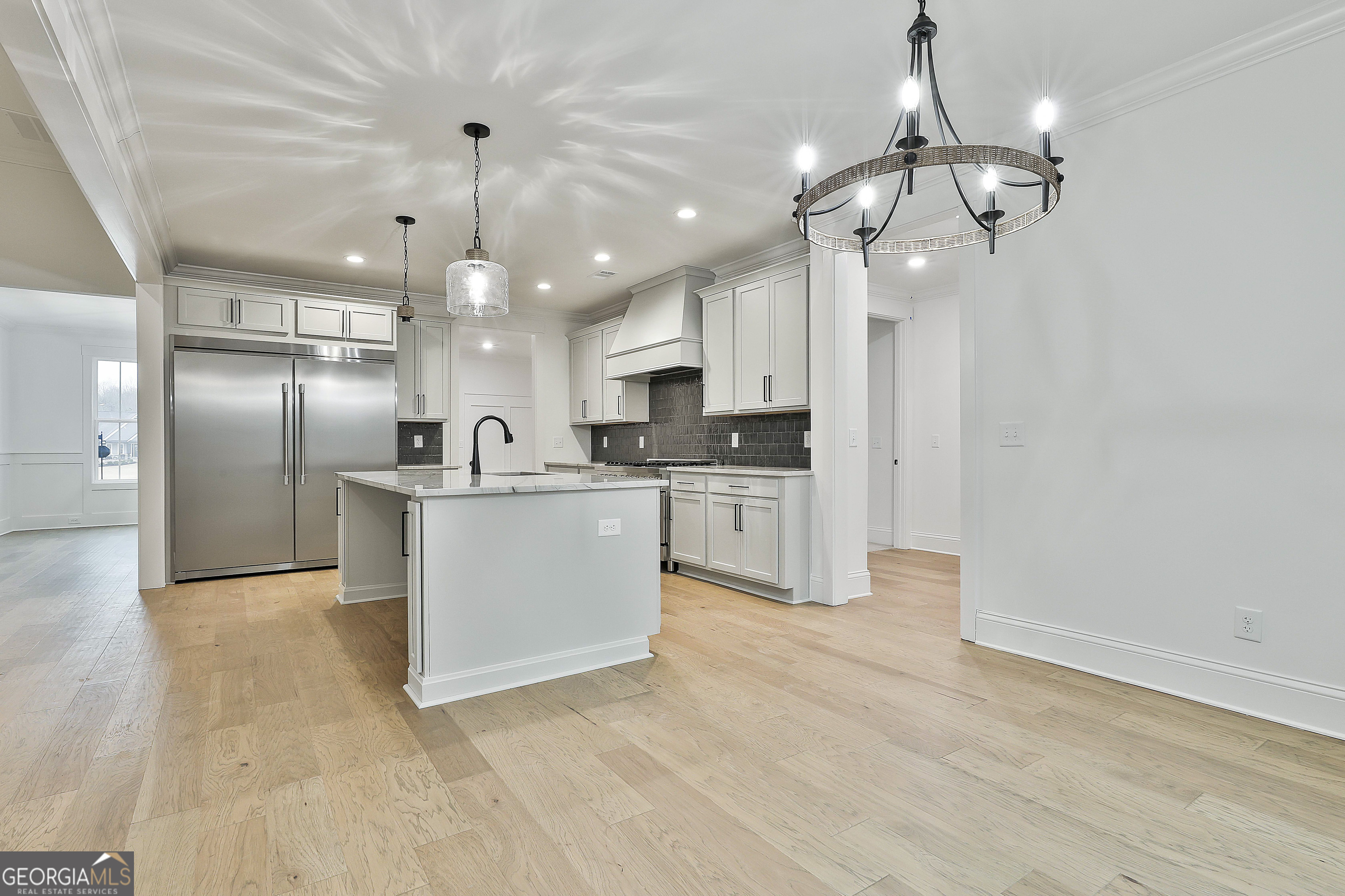 Fayetteville, Georgia 30215, United States, 4 Bedrooms Bedrooms, ,5 BathroomsBathrooms,Residential,Pending,42064