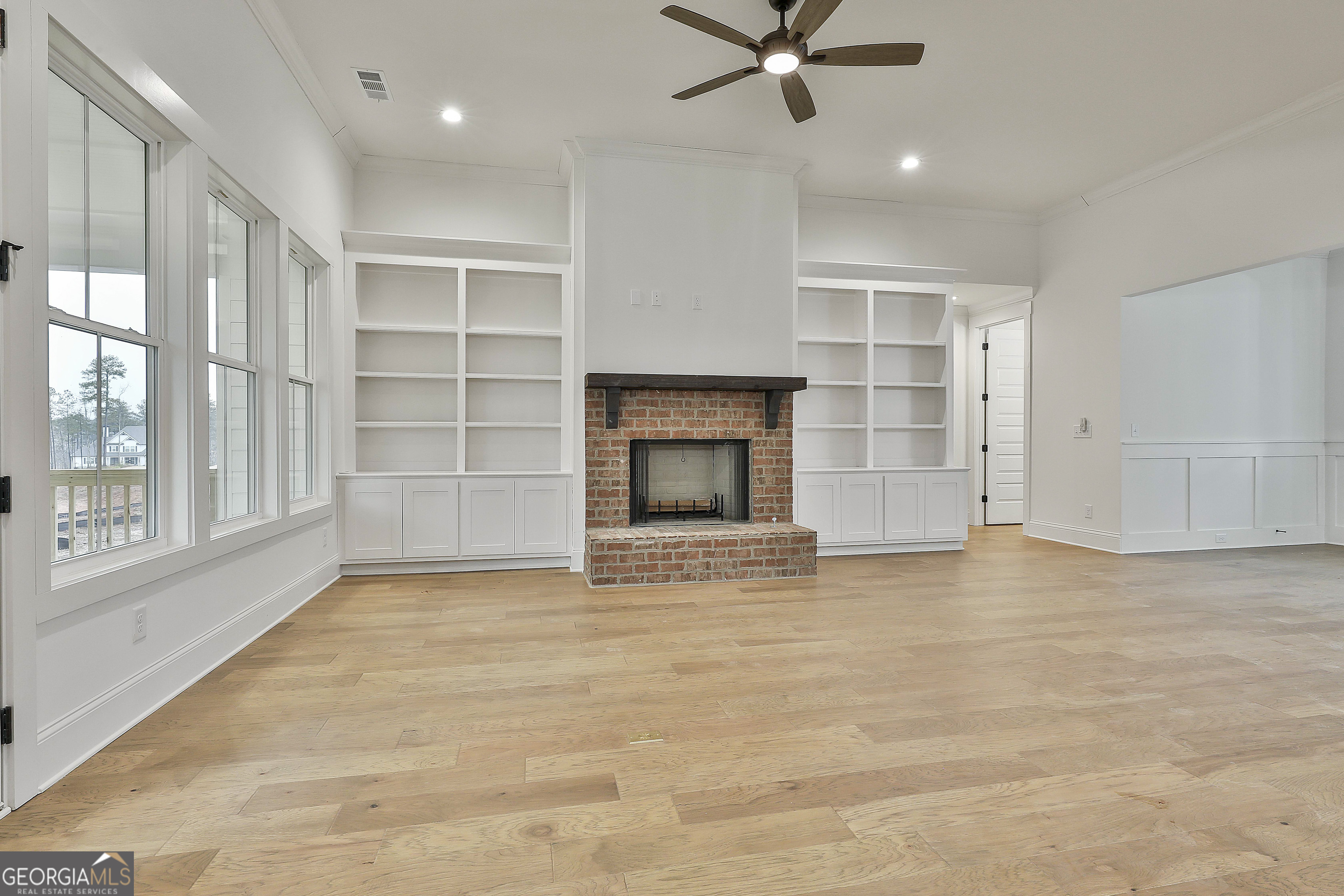 Fayetteville, Georgia 30215, United States, 4 Bedrooms Bedrooms, ,5 BathroomsBathrooms,Residential,Pending,42064