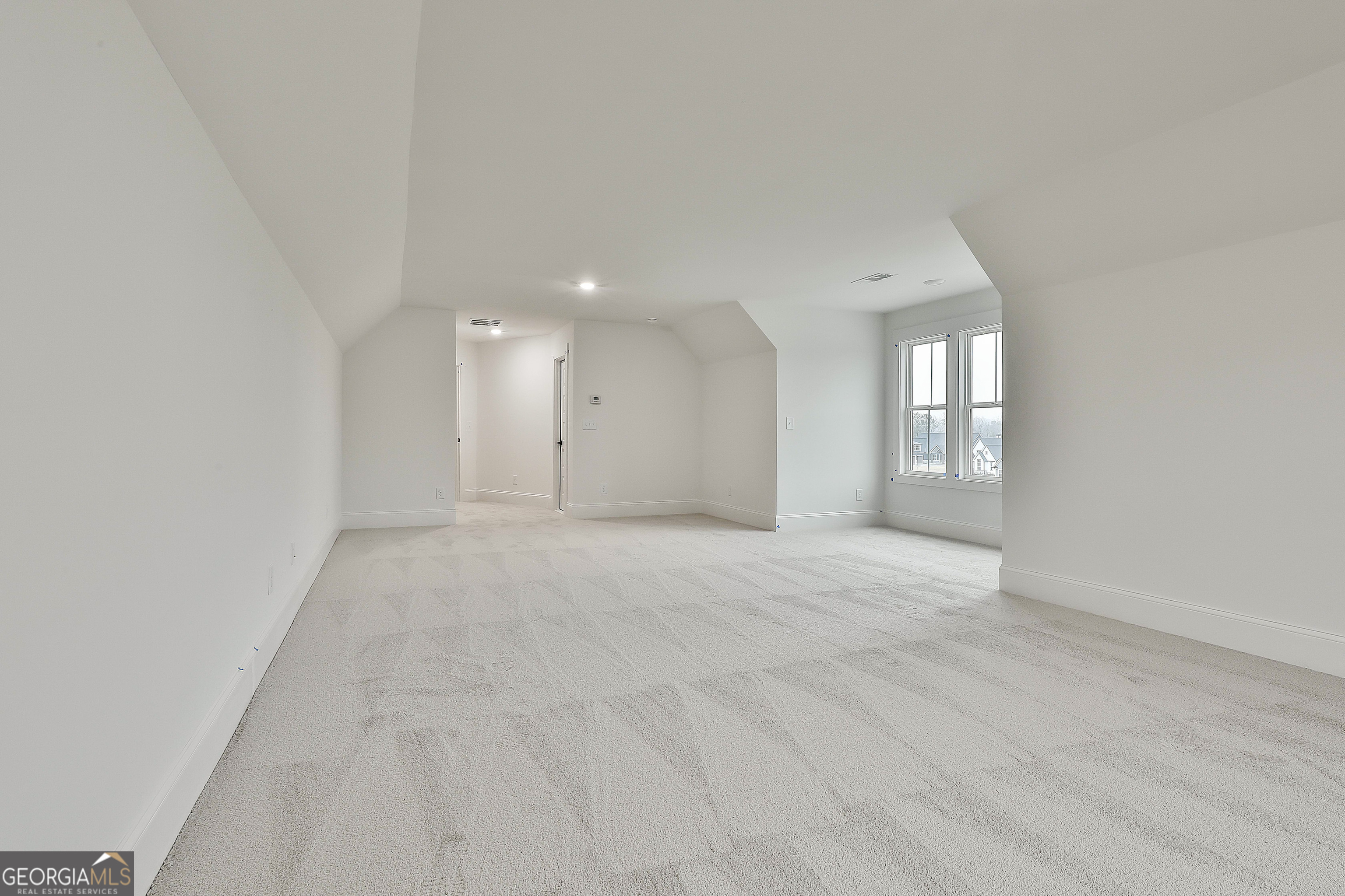 Fayetteville, Georgia 30215, United States, 4 Bedrooms Bedrooms, ,5 BathroomsBathrooms,Residential,Pending,42064