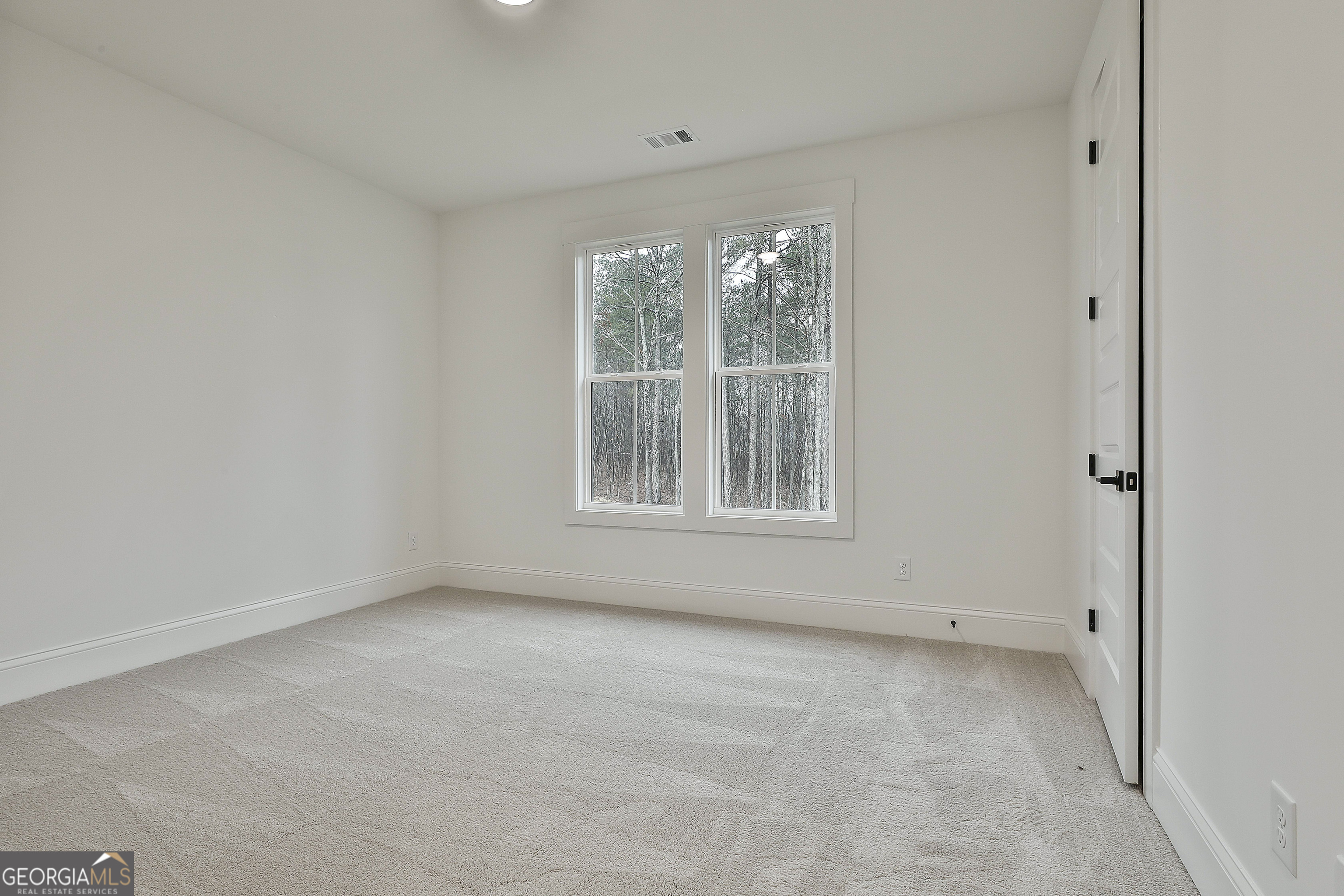 Fayetteville, Georgia 30215, United States, 4 Bedrooms Bedrooms, ,5 BathroomsBathrooms,Residential,Pending,42064