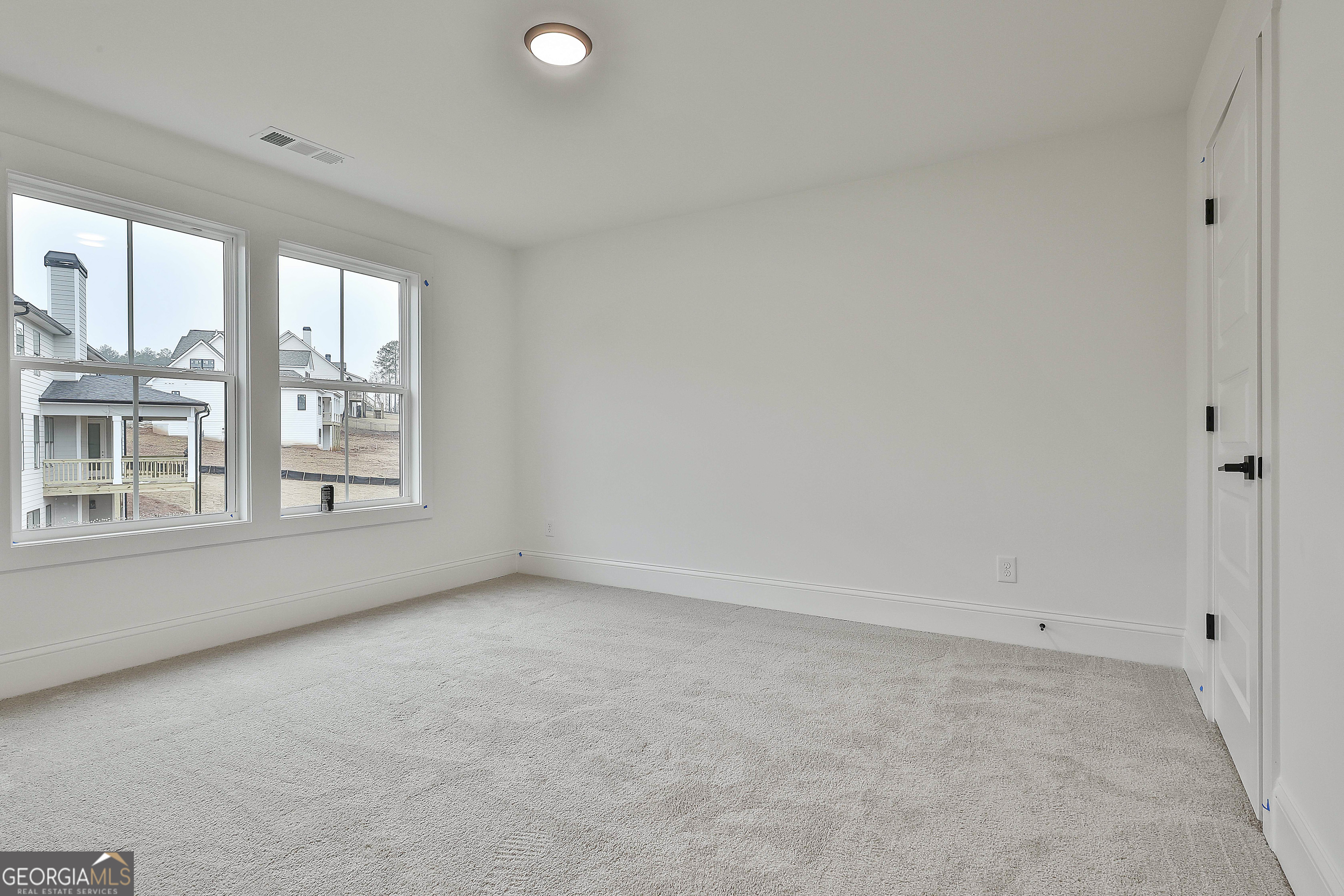 Fayetteville, Georgia 30215, United States, 4 Bedrooms Bedrooms, ,5 BathroomsBathrooms,Residential,Pending,42064