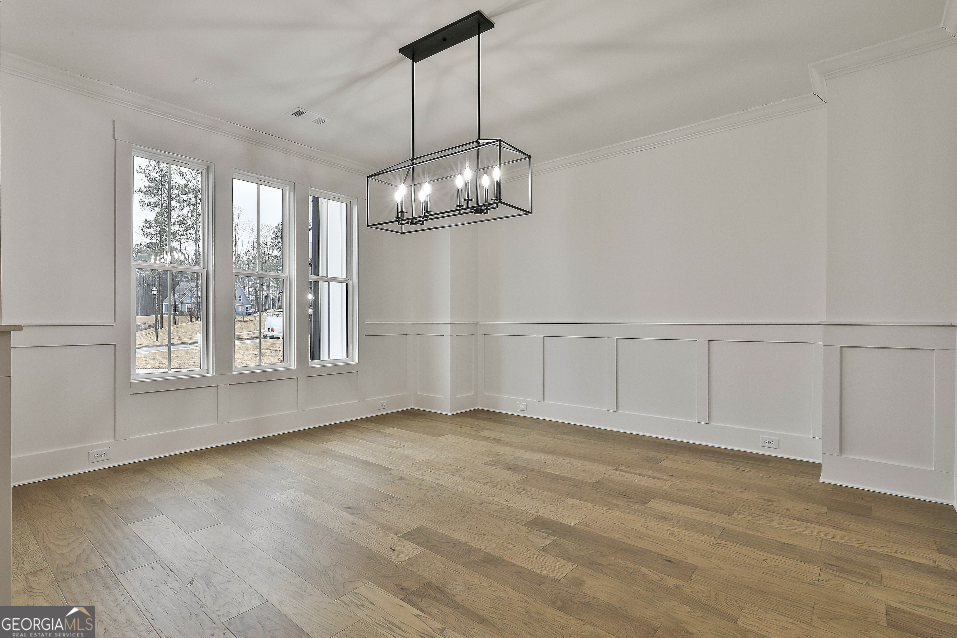 Fayetteville, Georgia 30215, United States, 4 Bedrooms Bedrooms, ,5 BathroomsBathrooms,Residential,Pending,42064