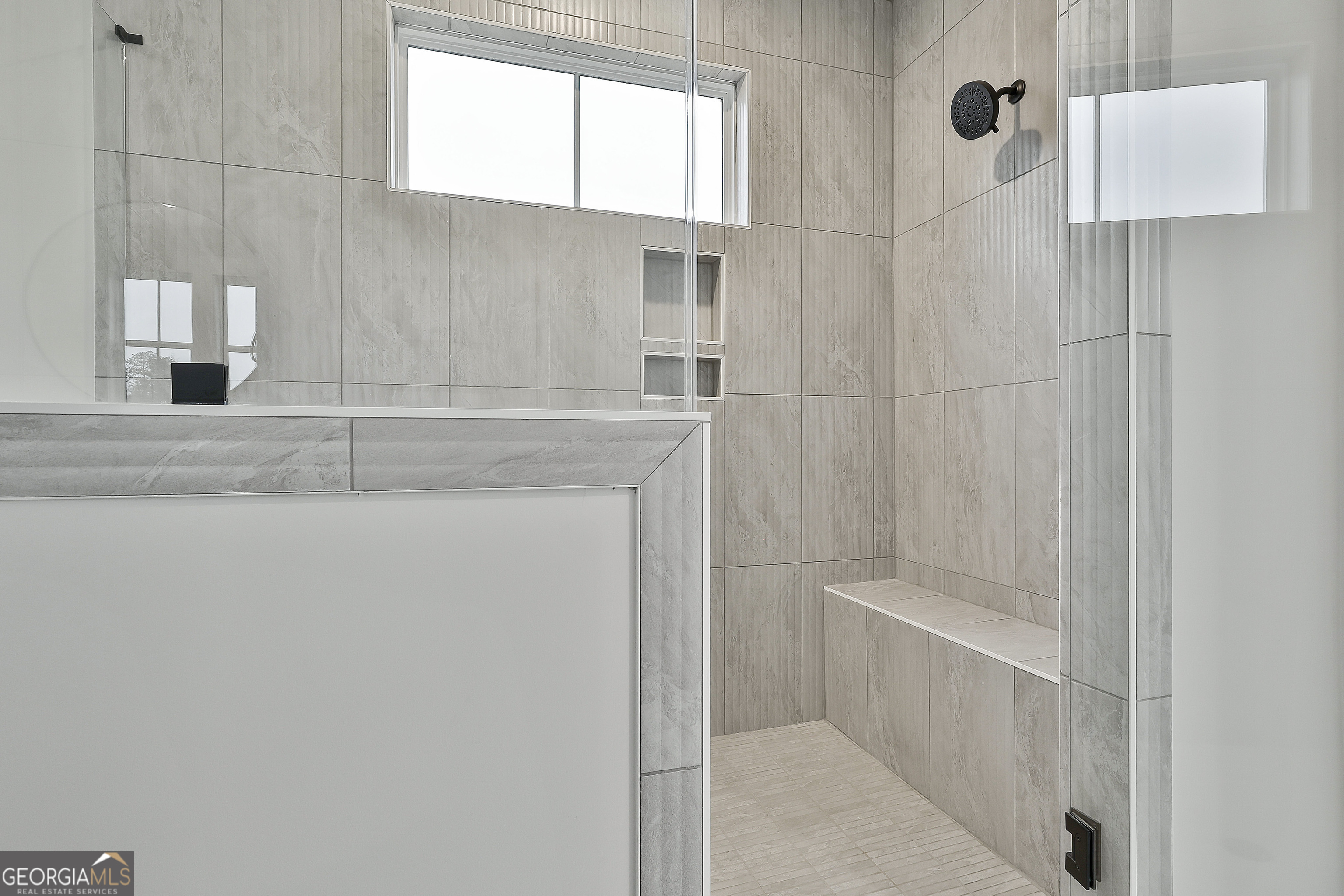 Fayetteville, Georgia 30215, United States, 4 Bedrooms Bedrooms, ,5 BathroomsBathrooms,Residential,Pending,42064