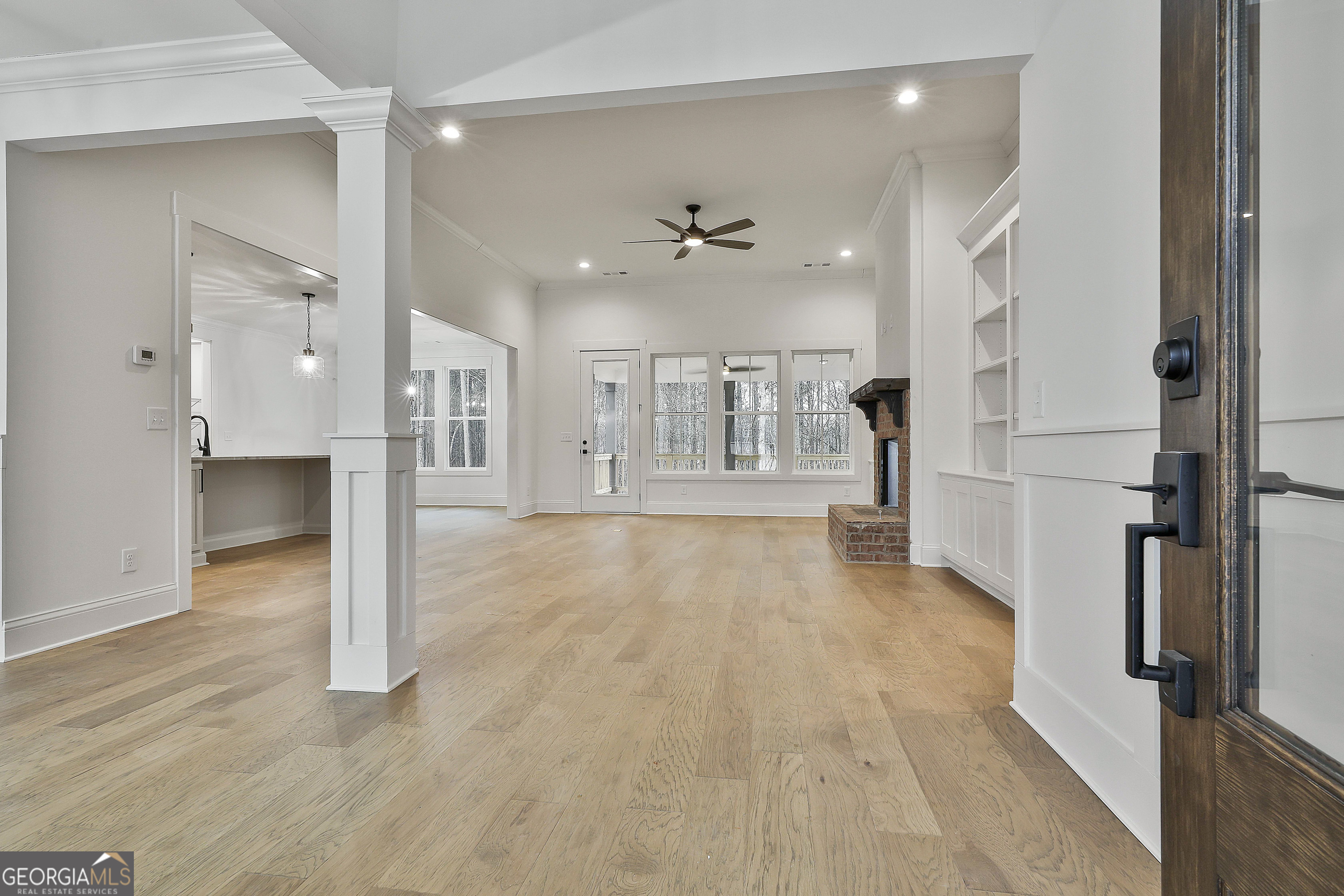 Fayetteville, Georgia 30215, United States, 4 Bedrooms Bedrooms, ,5 BathroomsBathrooms,Residential,Pending,42064