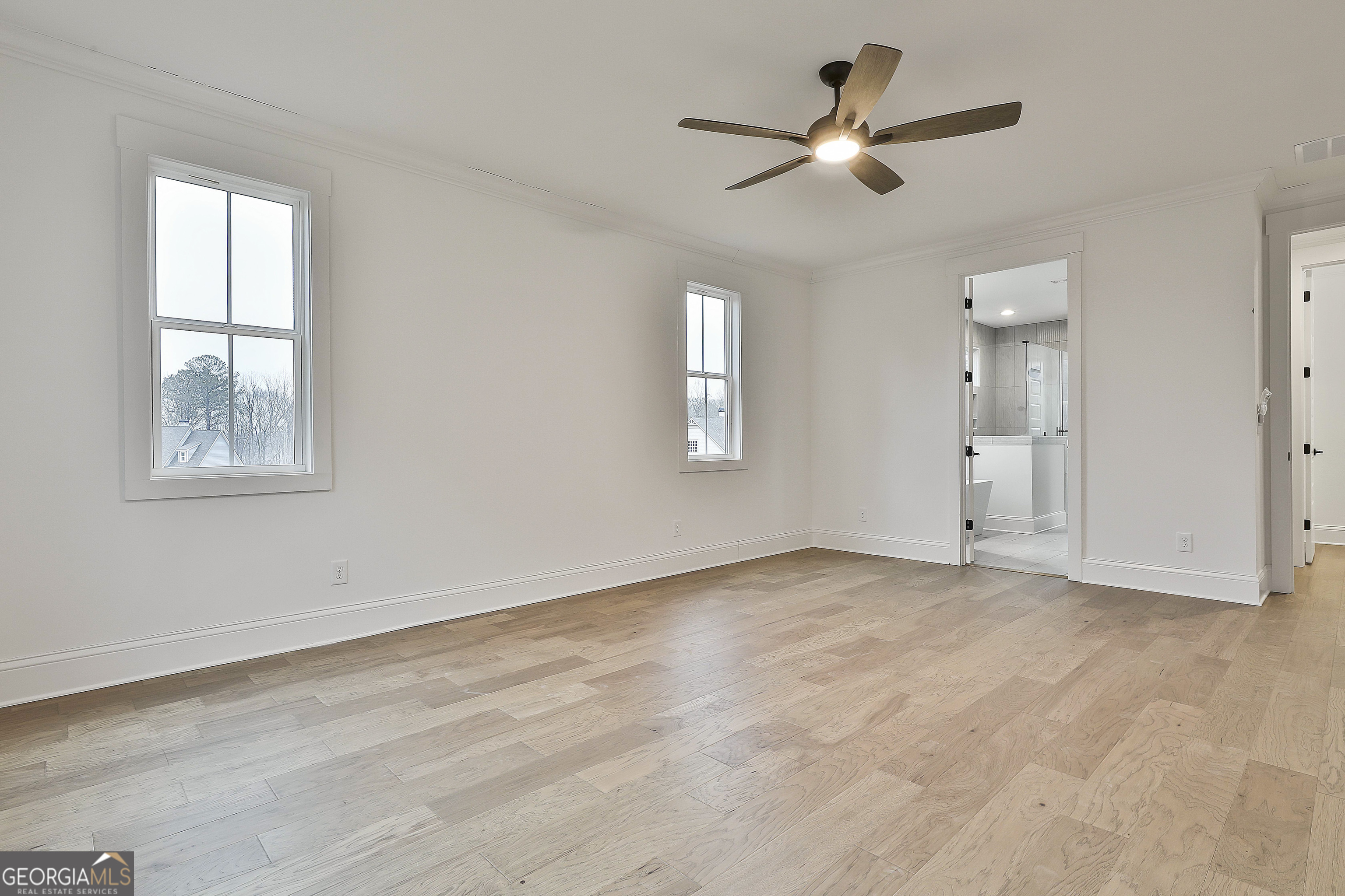 Fayetteville, Georgia 30215, United States, 4 Bedrooms Bedrooms, ,5 BathroomsBathrooms,Residential,Pending,42064