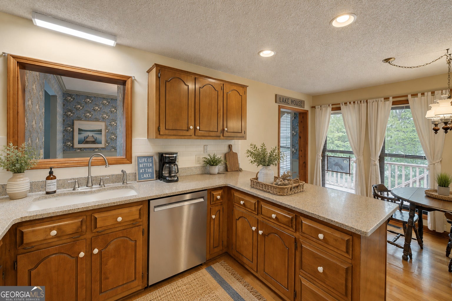 371 Shorewood CIR
