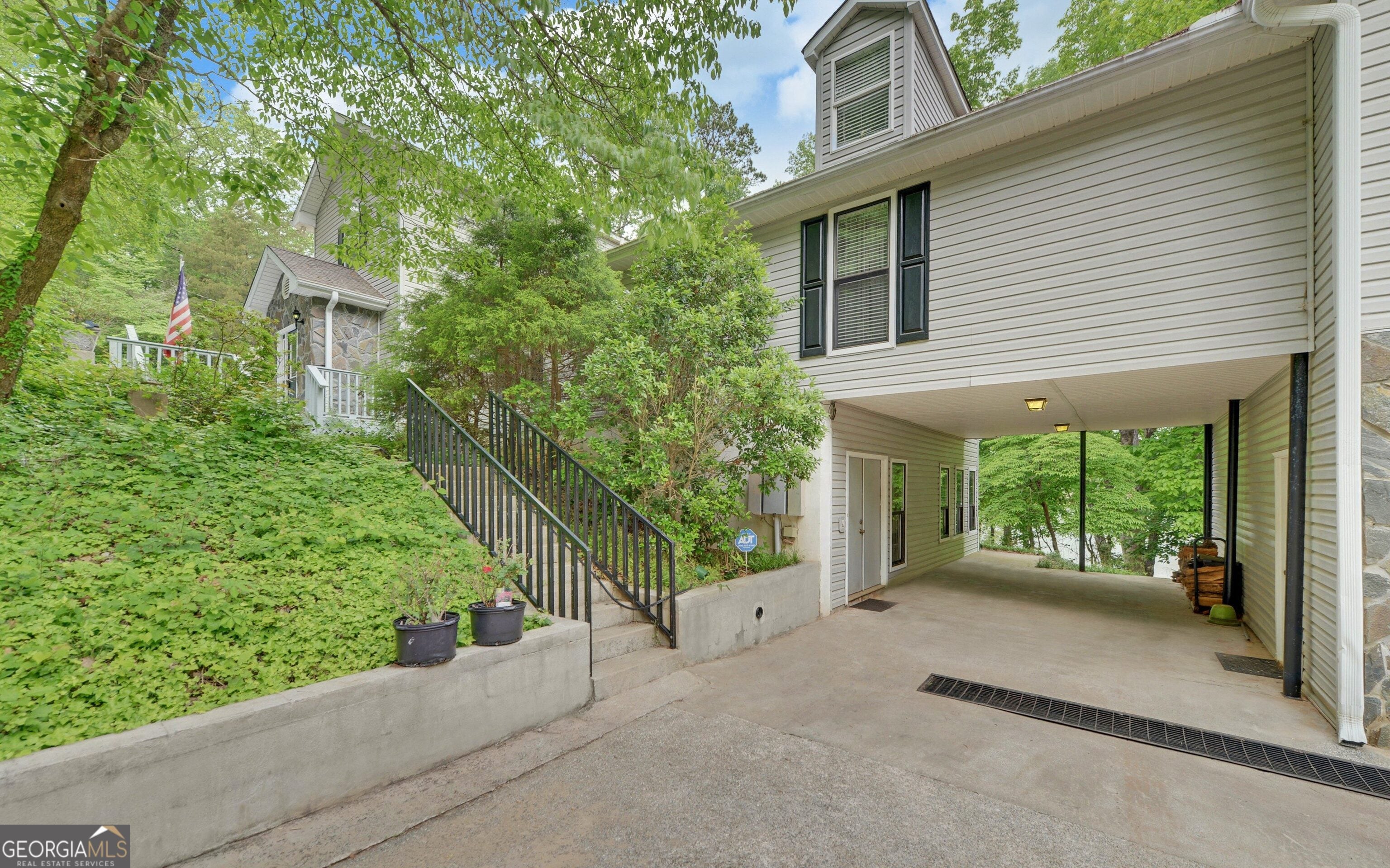 371 Shorewood CIR