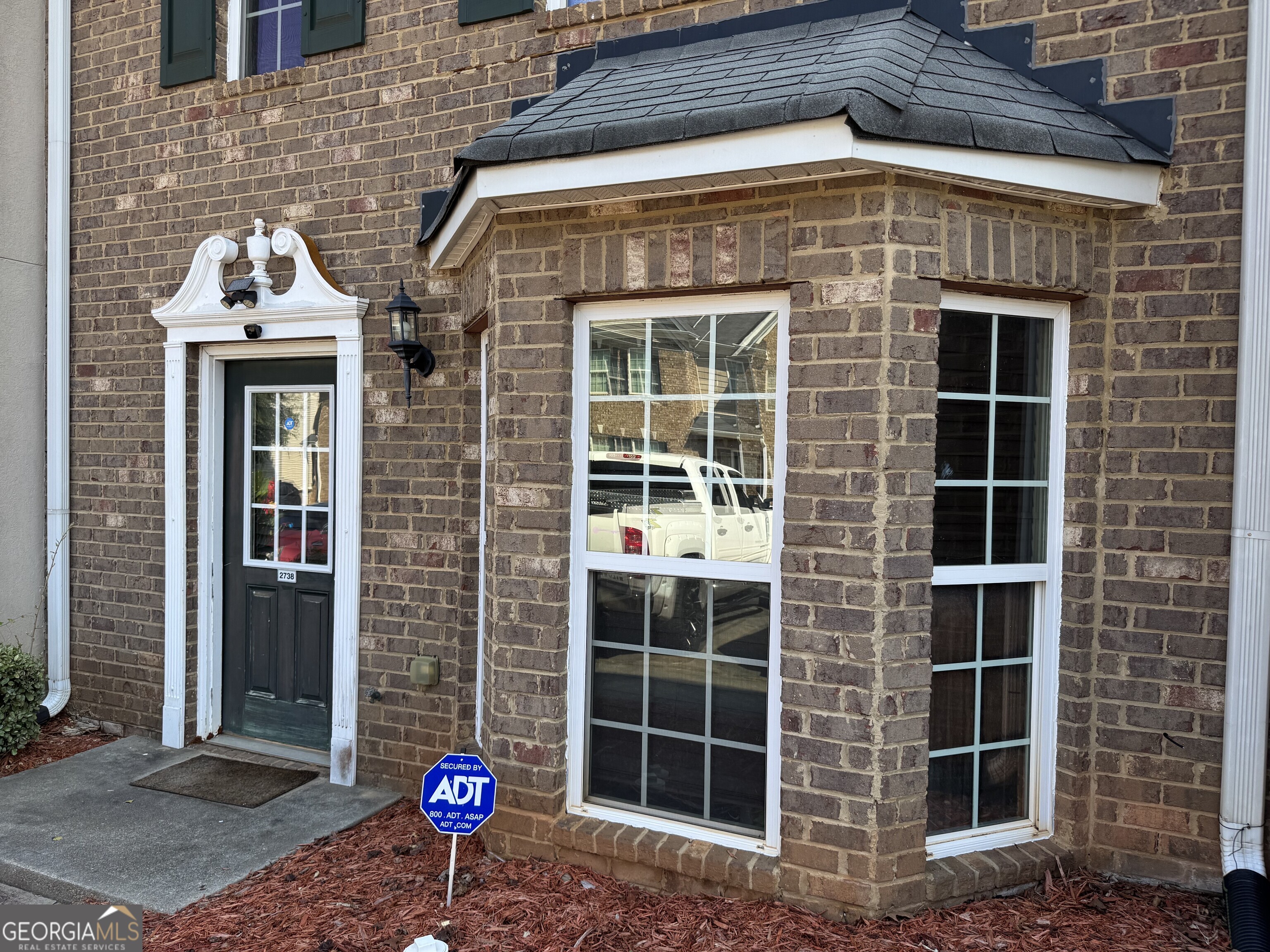 2738 Valley Green DR