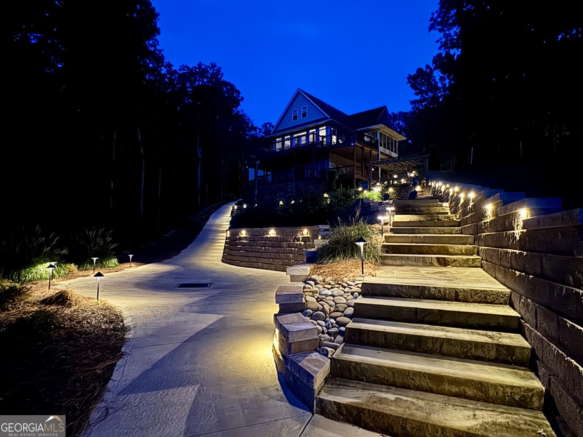 70 Camellia LN