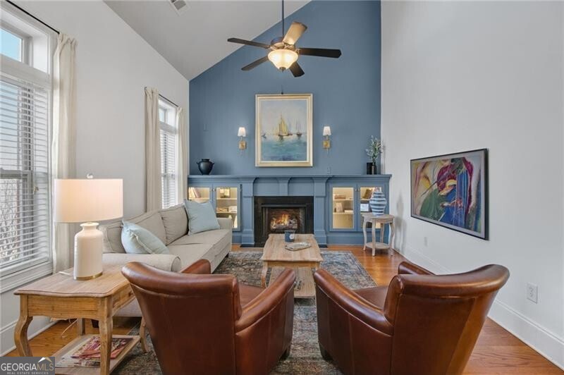 Sandy Springs, Georgia 30328, United States, 2 Bedrooms Bedrooms, ,3 BathroomsBathrooms,Residential,Active,8454