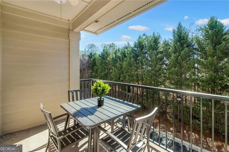 Sandy Springs, Georgia 30328, United States, 2 Bedrooms Bedrooms, ,3 BathroomsBathrooms,Residential,Active,8454