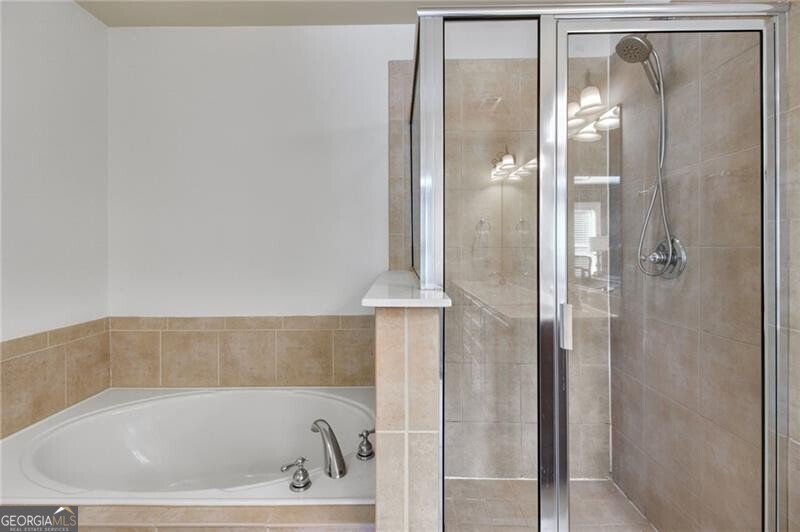 Sandy Springs, Georgia 30328, United States, 2 Bedrooms Bedrooms, ,3 BathroomsBathrooms,Residential,Active,8454