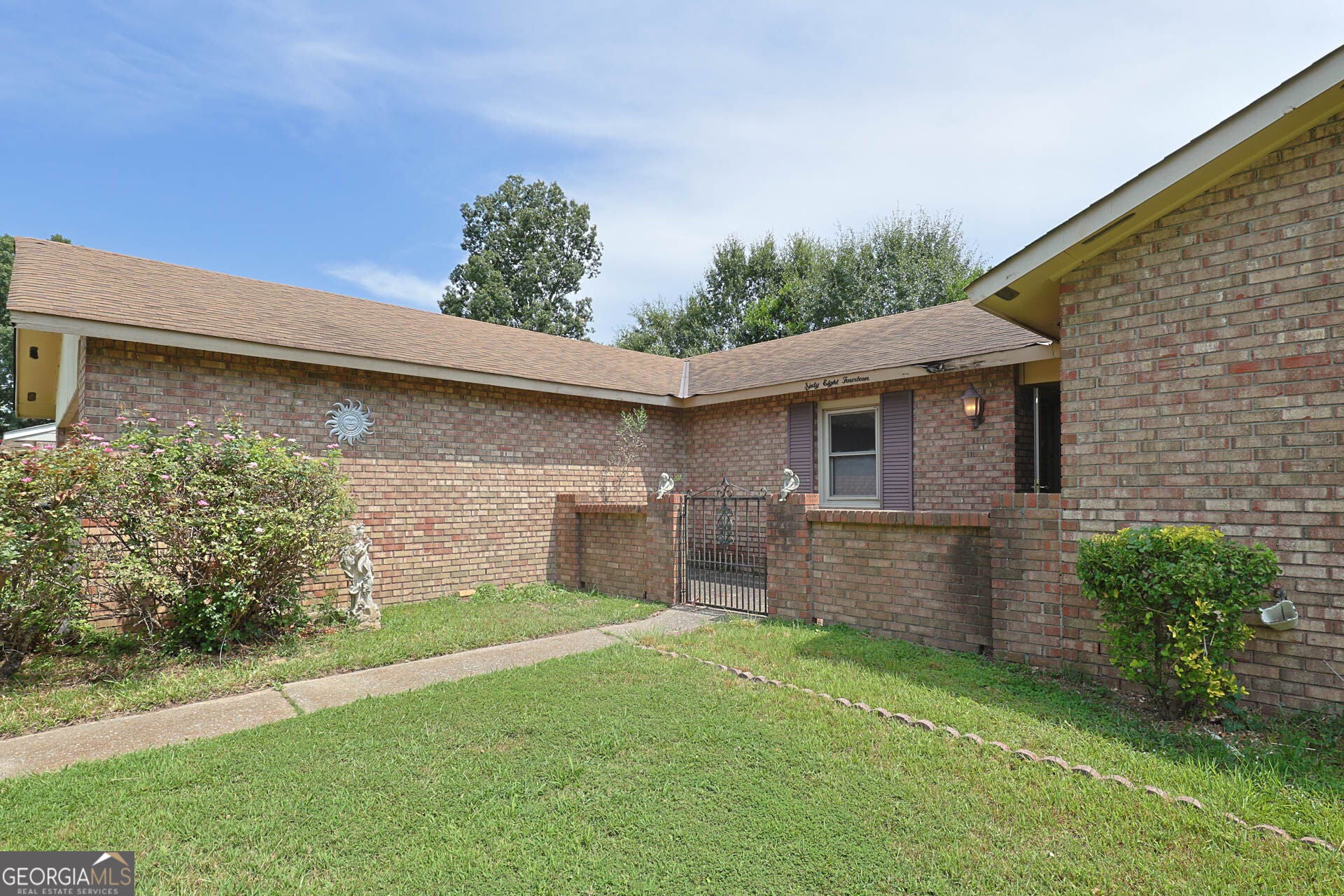 6814 Buckeye WAY