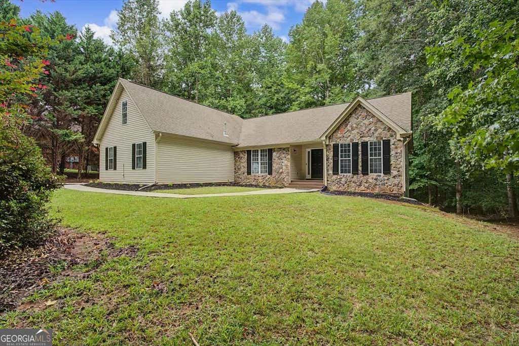Photo of 590 S Alexander Creek Road, Newnan, GA 30263 (MLS # 10822066)