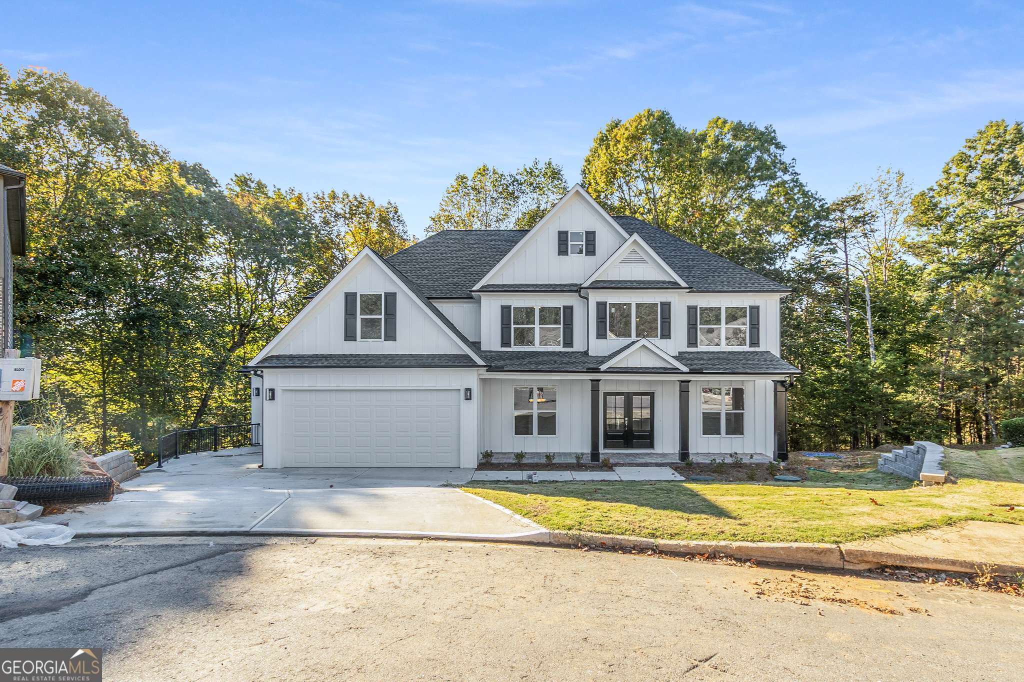 9135 Fox Trail LN