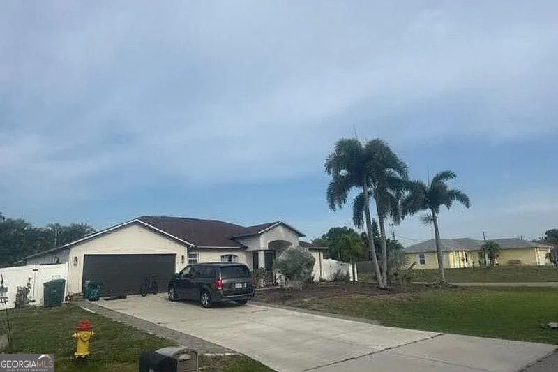 702 SW 9th AVE