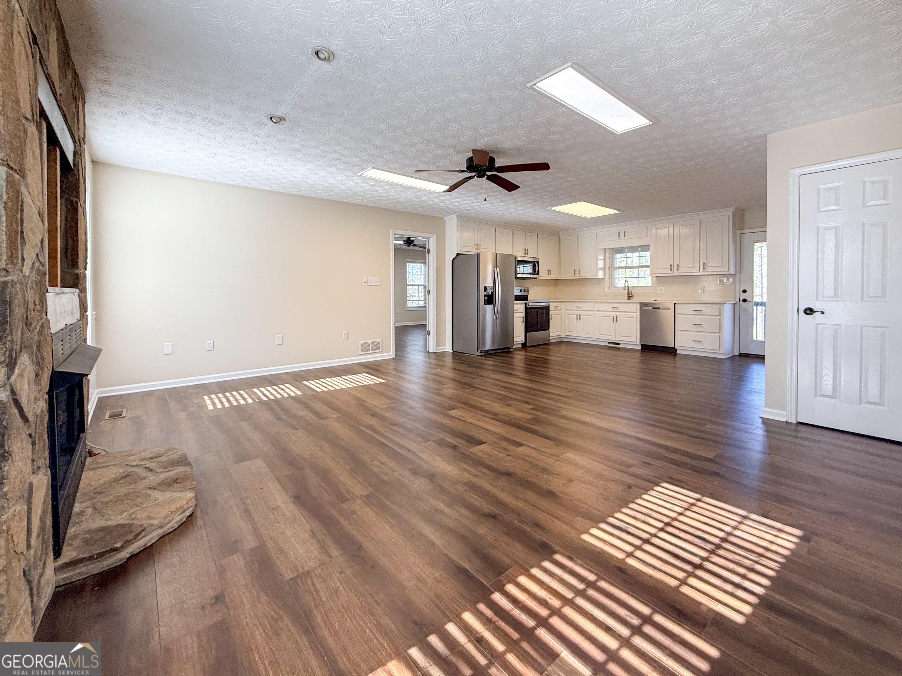 499 Old Deer Path WAY