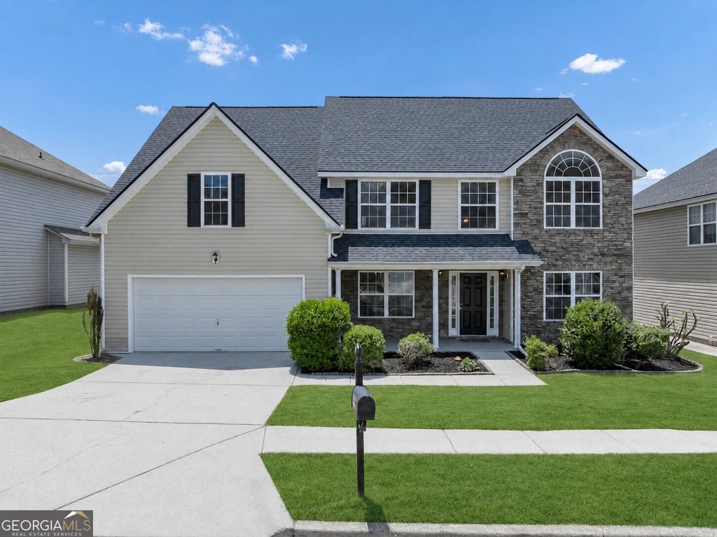 Photo of 4425 Grove Lake Court, Loganville, GA 30052 (MLS # 10881603)