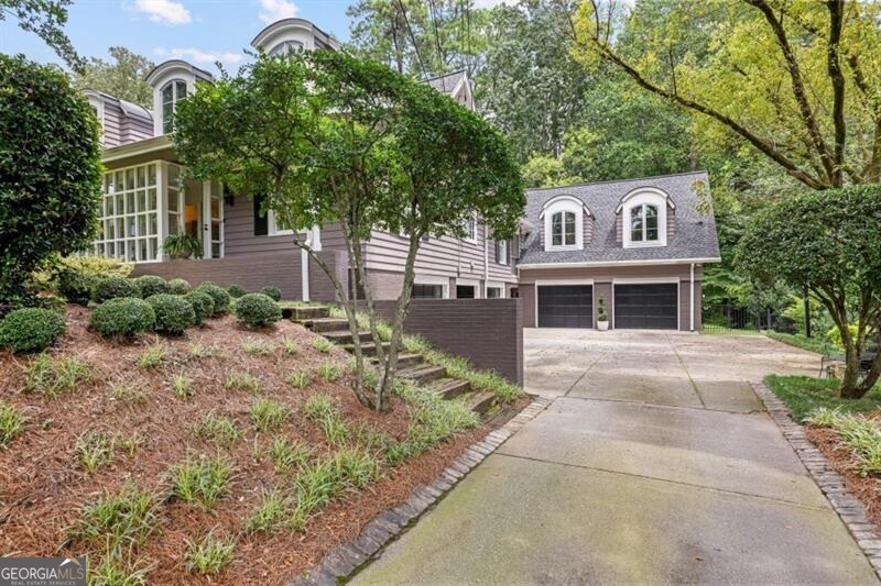4065 Peachtree Dunwoody RD