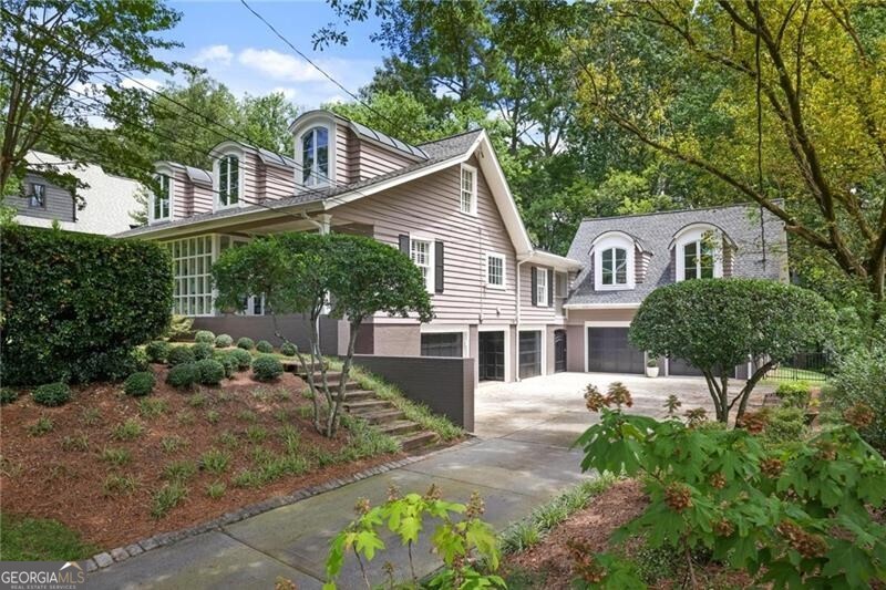 4065 Peachtree Dunwoody RD