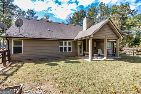 A home in Newnan