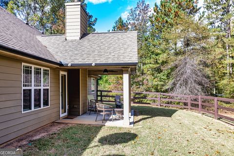 A home in Newnan