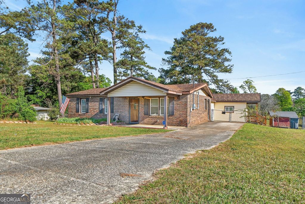 Photo of 2156 Slate Road, Ellenwood, GA 30294 (MLS # 10727322)