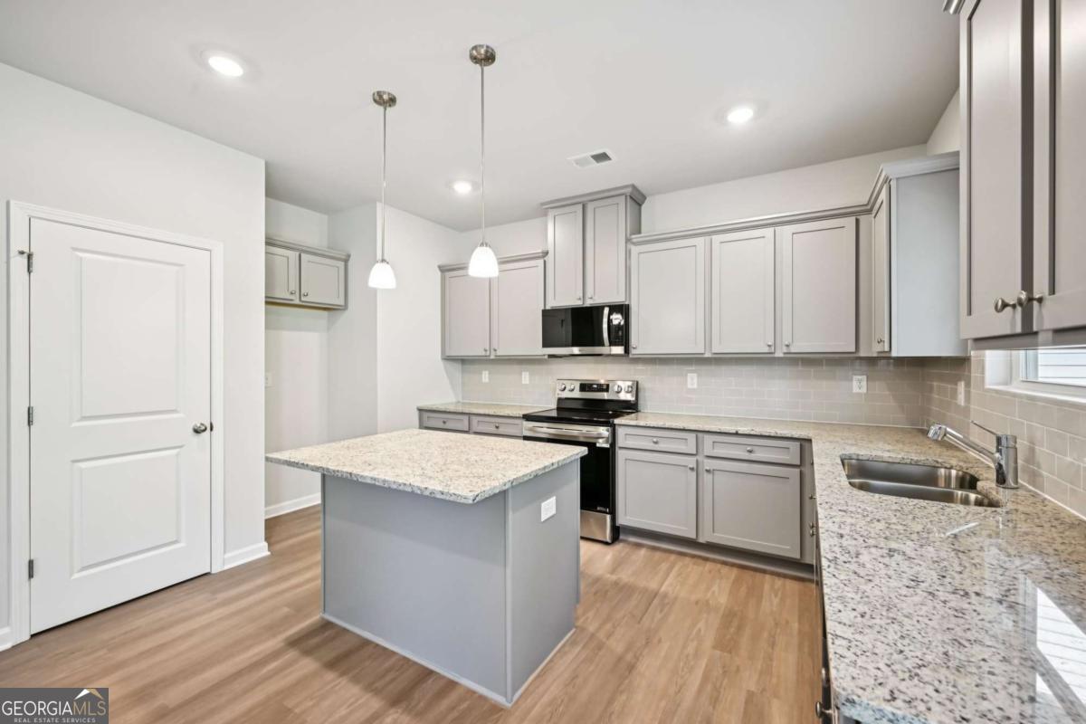 The Hills at Cedar Creek - Residential