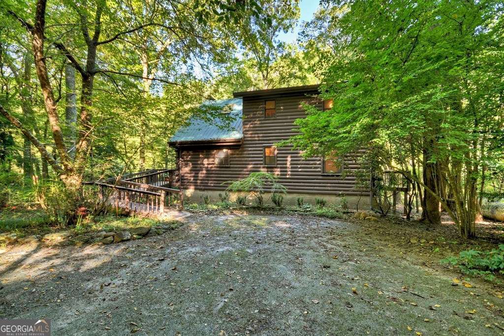 48 Riverwood TRL