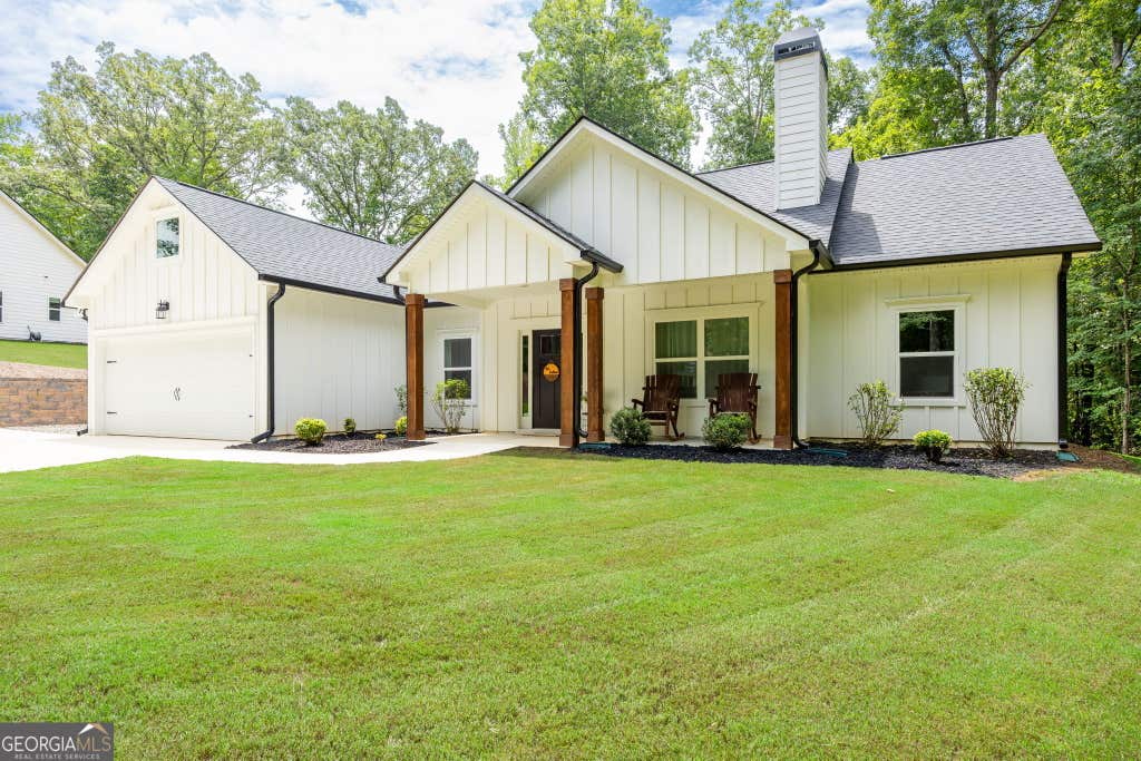 Photo of 965 Crossroads Church Road, Rockmart, GA 30153 (MLS # 10811968)