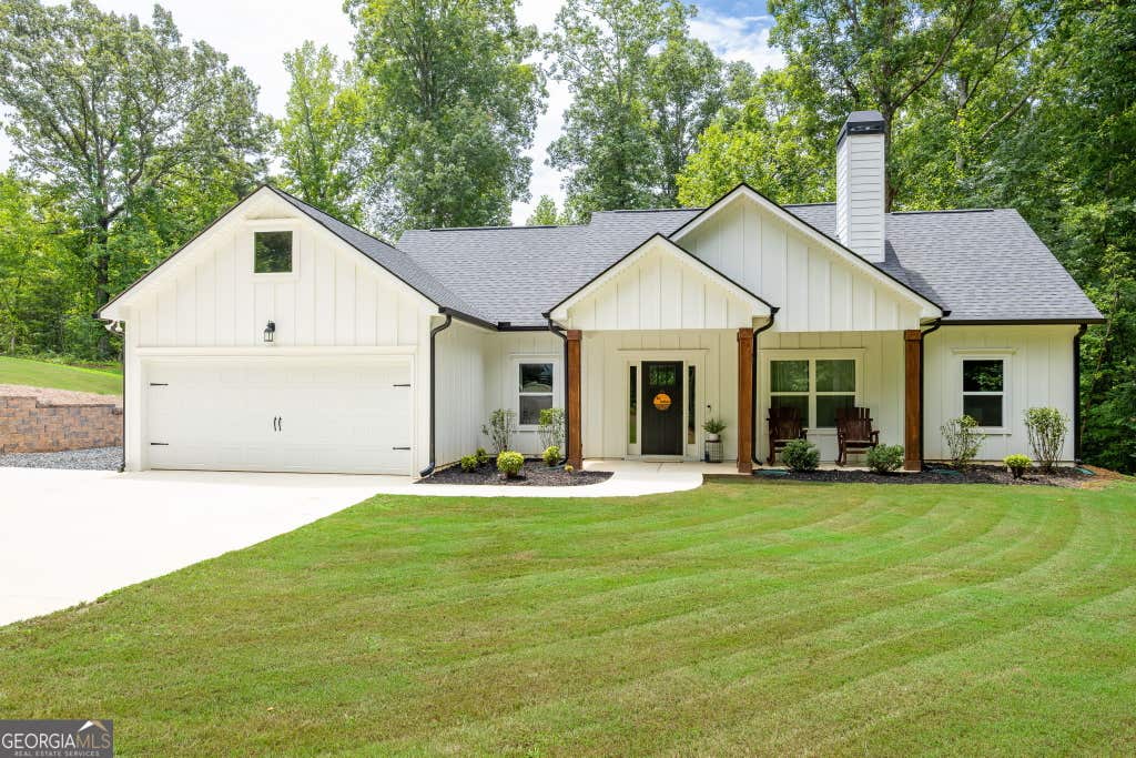 Photo of 965 Crossroads Church Road, Rockmart, GA 30153 (MLS # 10811968)