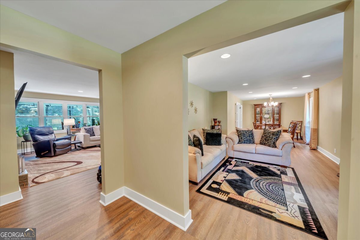 7234 Neal DR