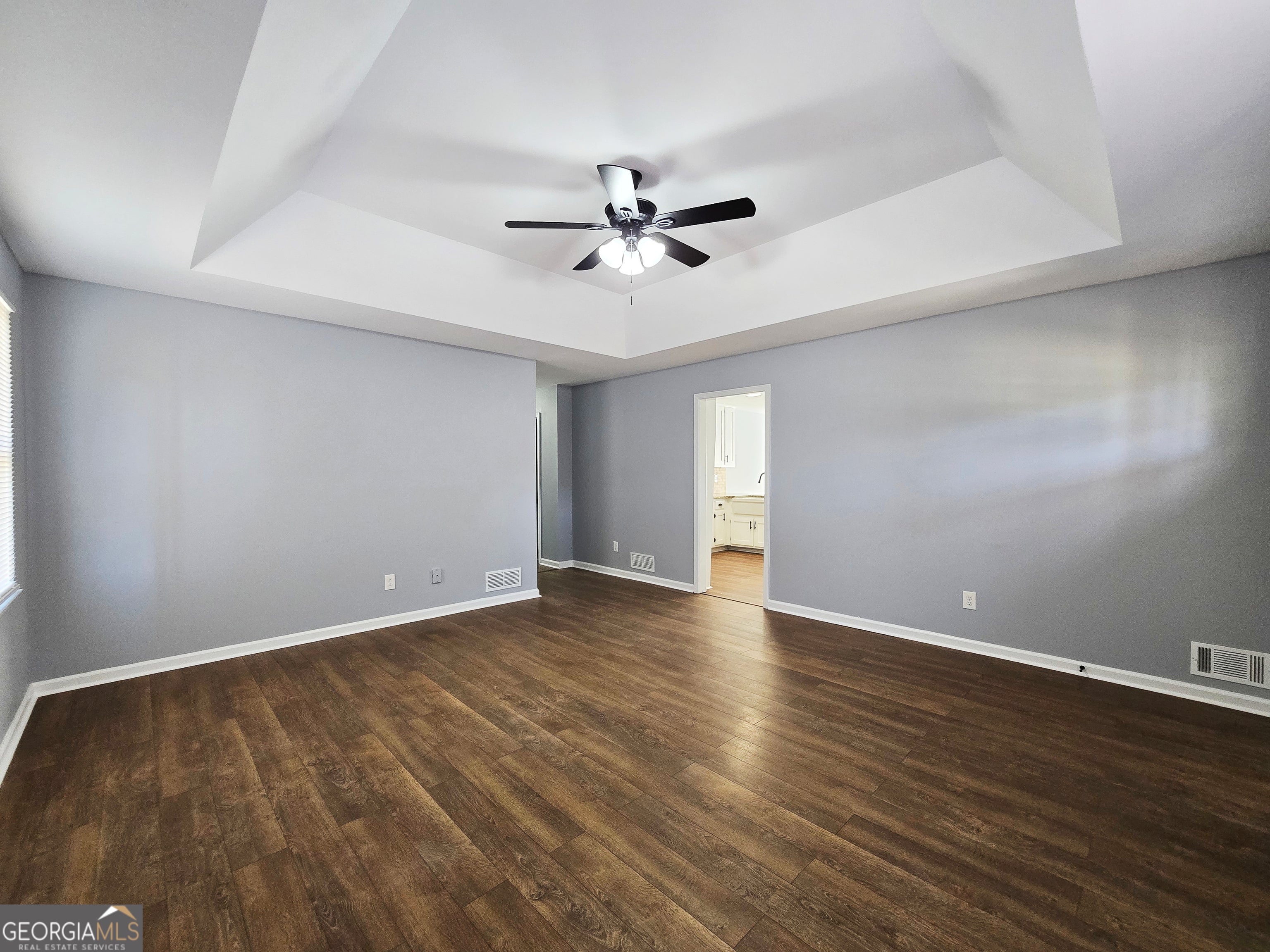 125 Planters WALK