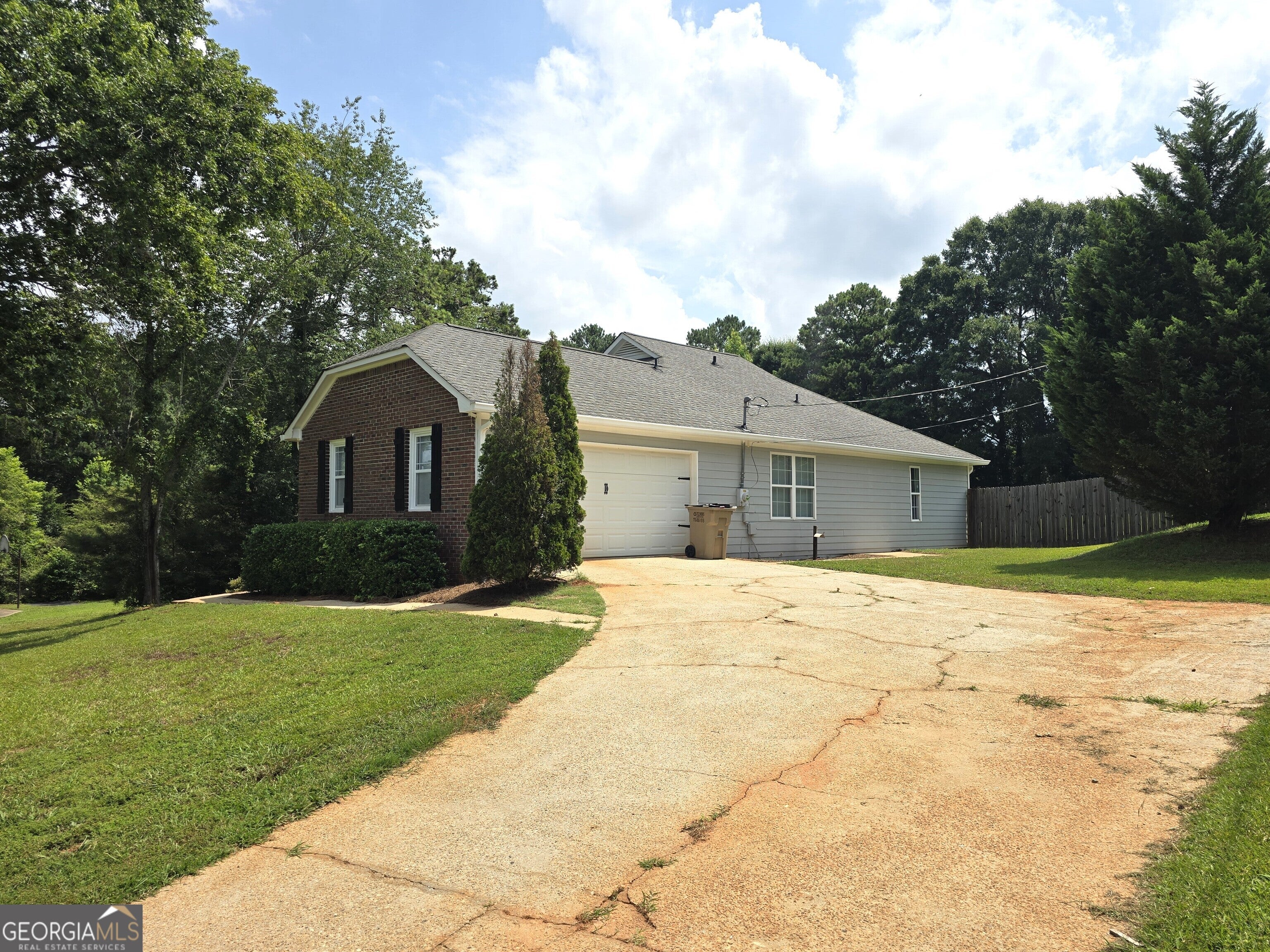 125 Planters WALK