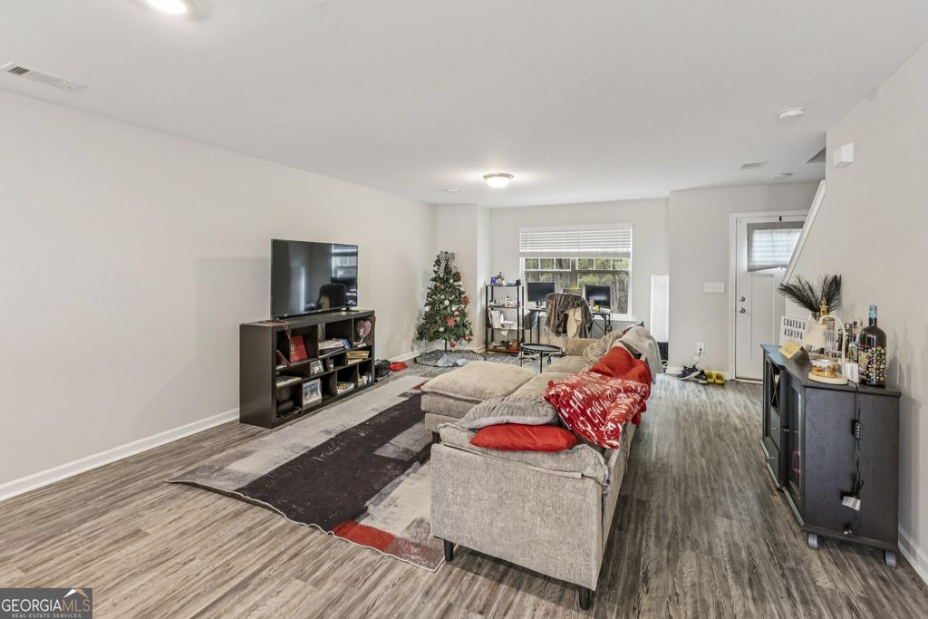 Photo of 720 Keeshono Street, Union City, GA 30291 (MLS # 10672672)