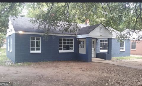 1213 Avalon AVE Albany GA 31707