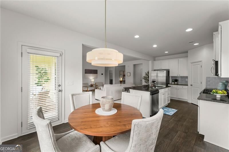 4511 Country Manor WALK