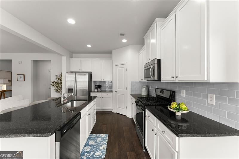4511 Country Manor WALK