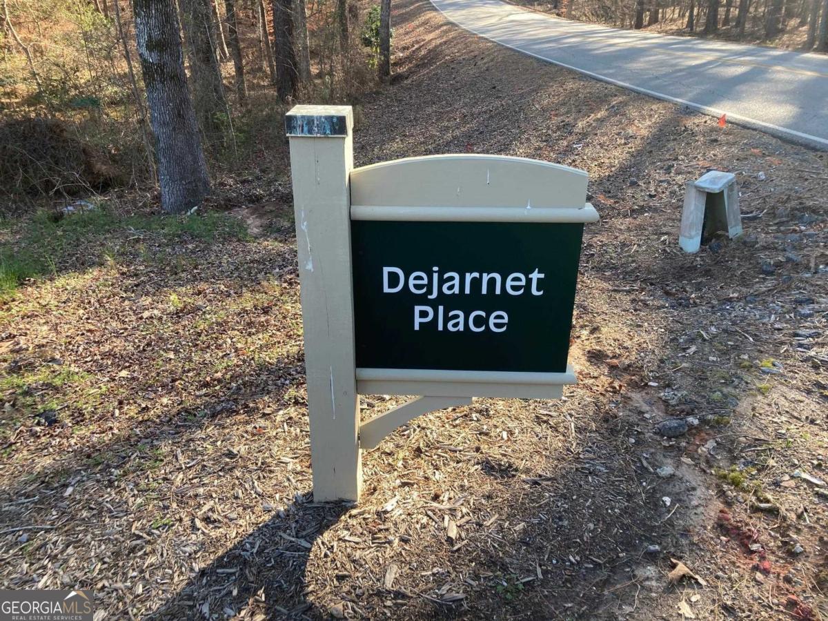 1060 Dejarnet PL