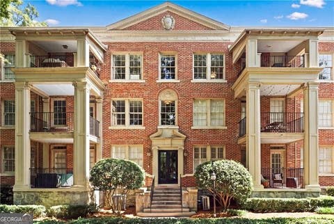Photo of 2814 Peachtree Road NW #11, Atlanta, GA 30305 (MLS # 10826480)