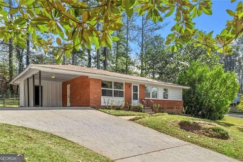 Photo of 2129 Wakita Drive SE, Marietta, GA 30060 (MLS # 10657984)