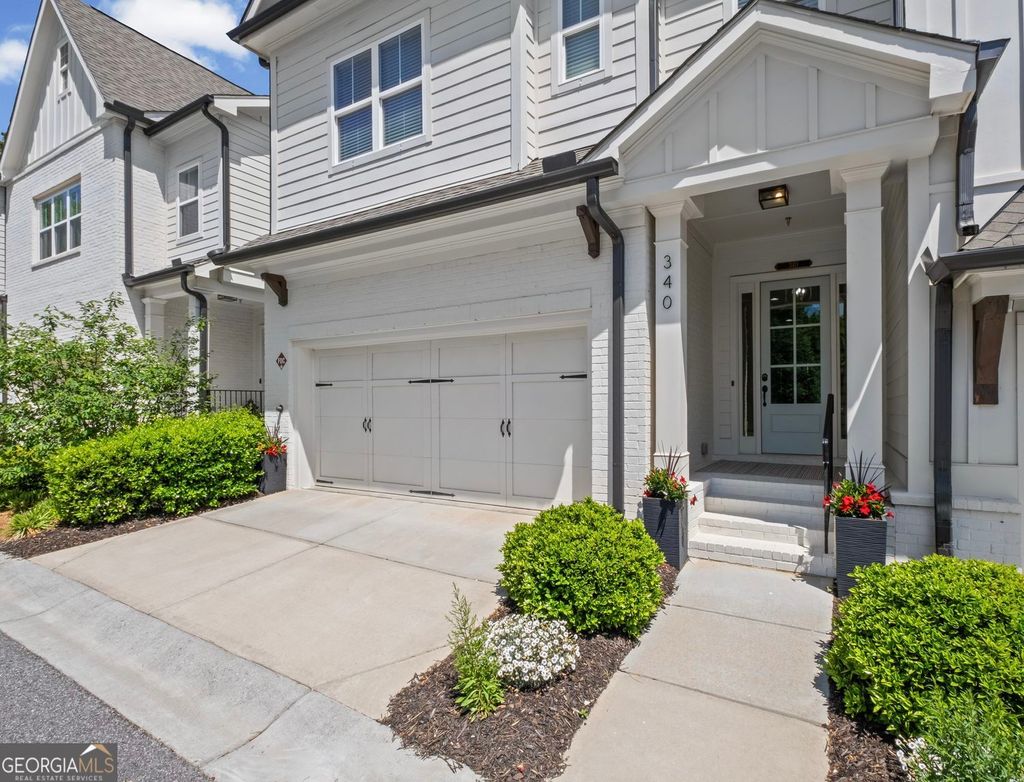Photo of 340 Banbury Crossing, Alpharetta, GA 30009 (MLS # 10754414)