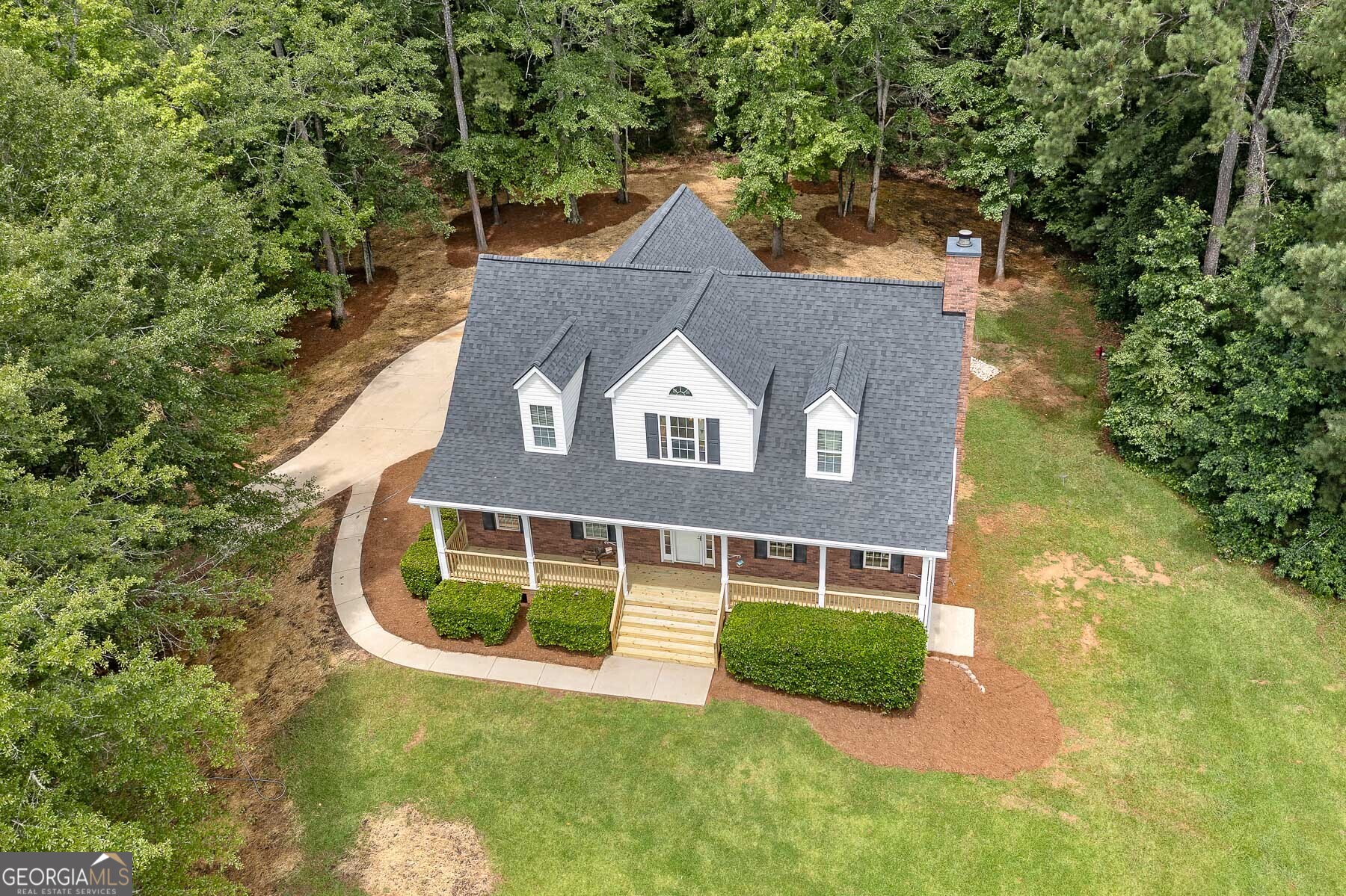 949 Amelia RD