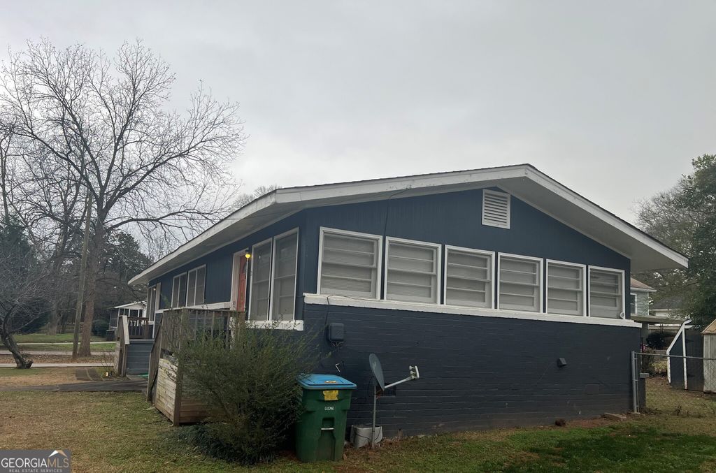 Photo of 346 Moreland Way, Hapeville, GA 30354 (MLS # 10667206)