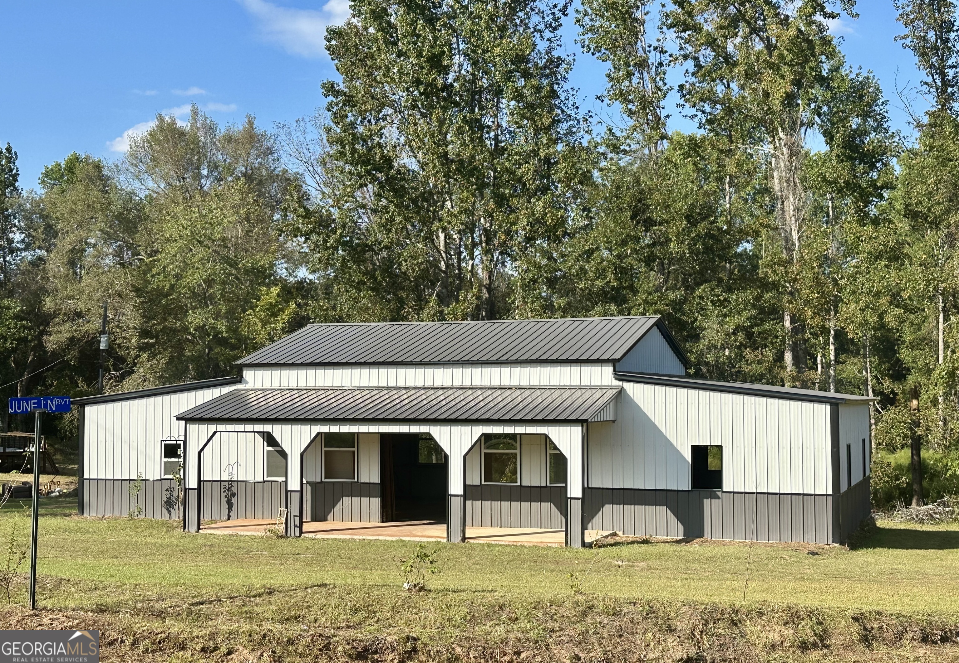 9 JUNE LANE & JORDAN BROWN