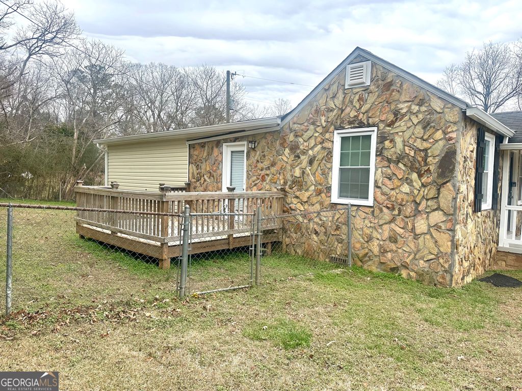 Photo of 932 Greer Rd, Griffin, GA 30223 (MLS # 10679480)