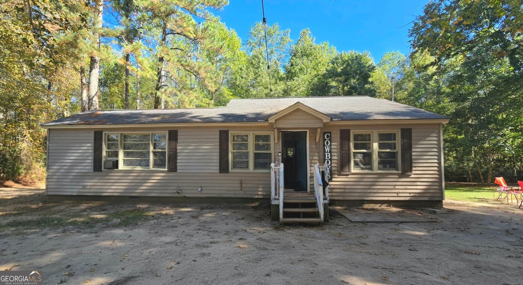 Photo of 397 Dock Hyde Rd, Carrollton, GA 30116 (MLS # 10851039)