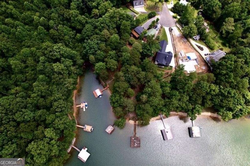 Photo of 8940 Bay Drive, Gainesville, GA 30506 (MLS # 10708508)