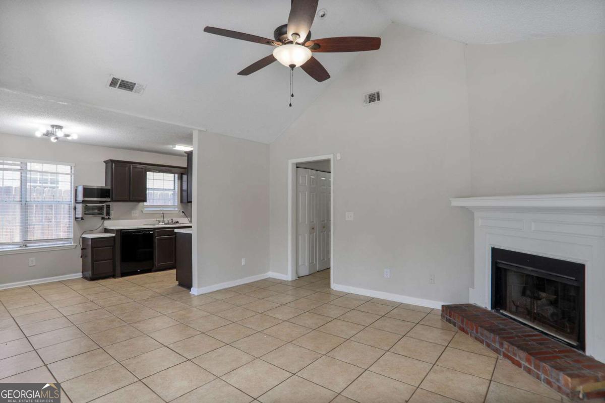 3756 Old Oak CT